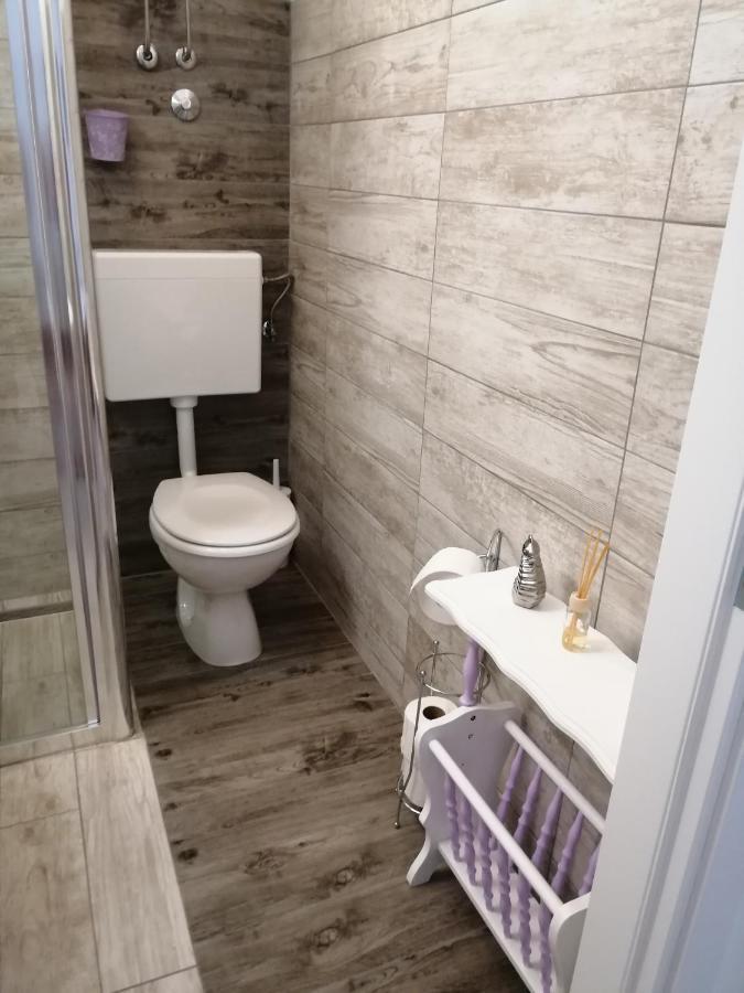 Apartmani Nevera Krk Town Zewnętrze zdjęcie