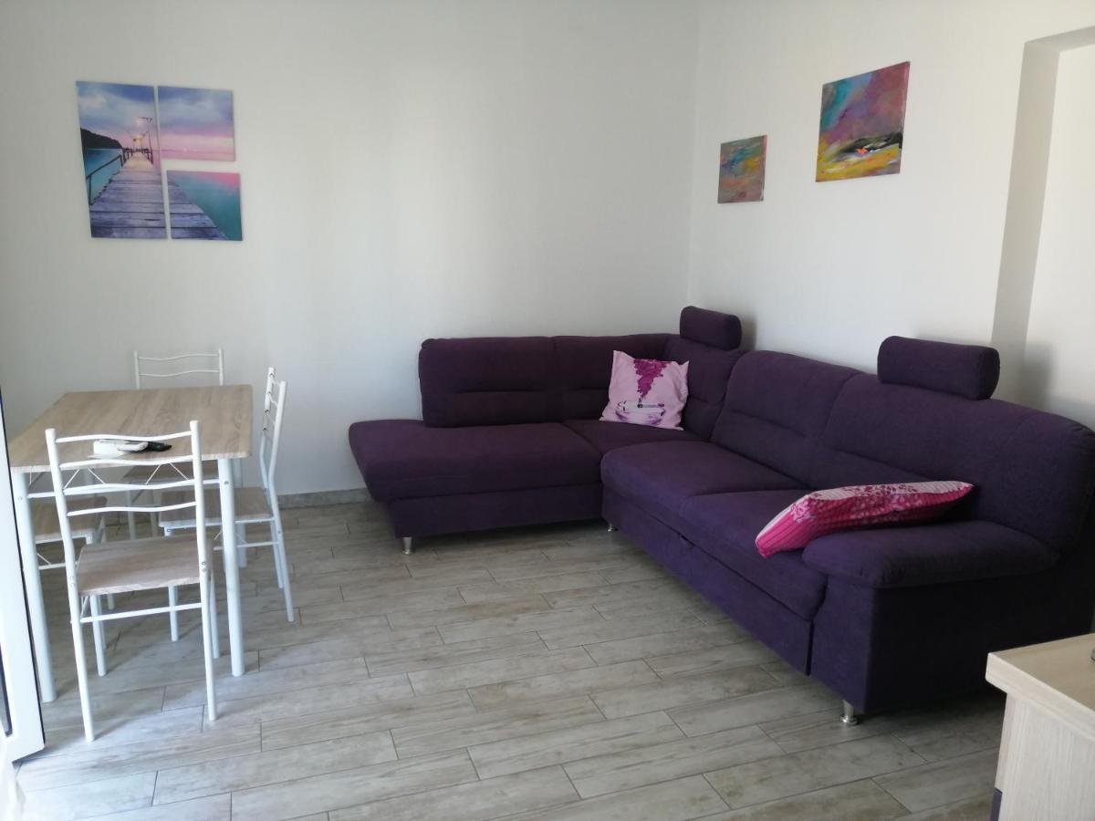 Apartmani Nevera Krk Town Zewnętrze zdjęcie