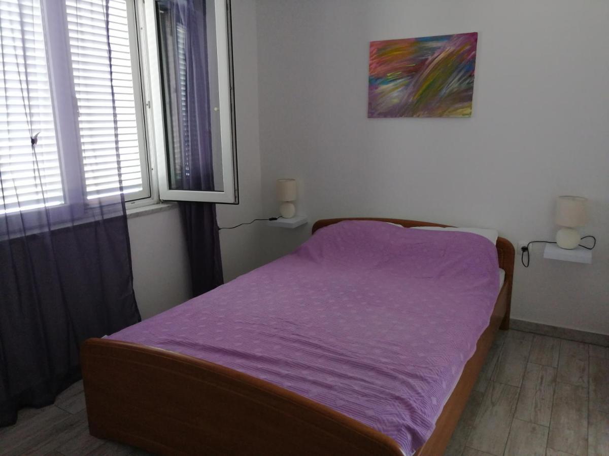 Apartmani Nevera Krk Town Zewnętrze zdjęcie