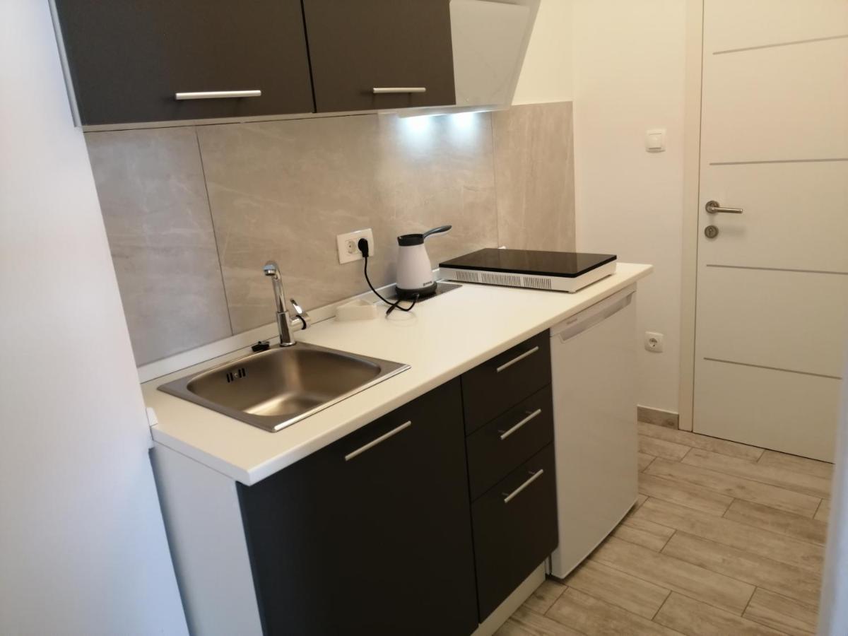 Apartmani Nevera Krk Town Zewnętrze zdjęcie